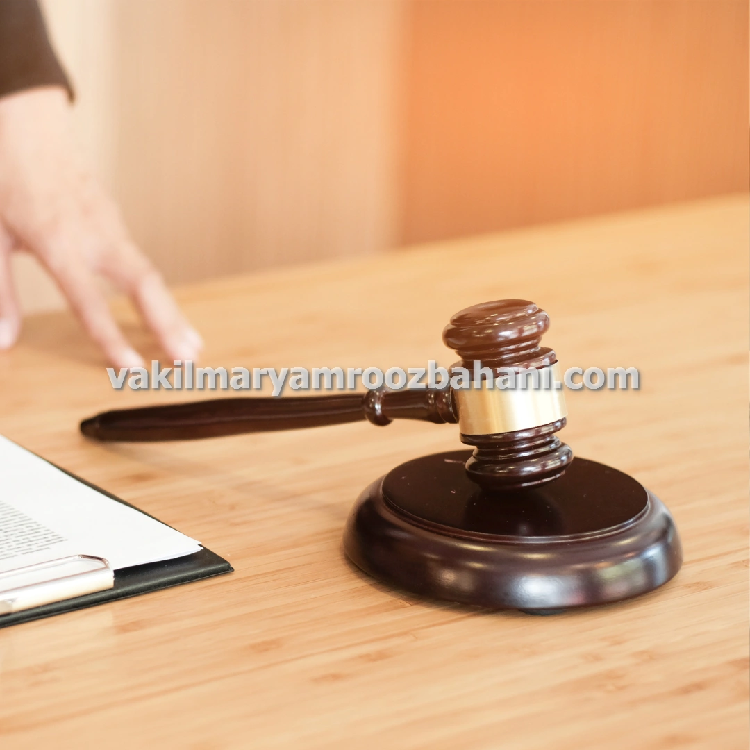 وکیل پایه یک دادگستری قتل غیر عمد در تصادفات رانندگی در بروجرد